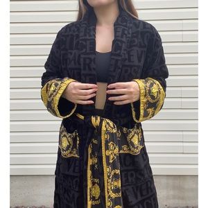 Versace I ♡ BAROQUE BATHROBE